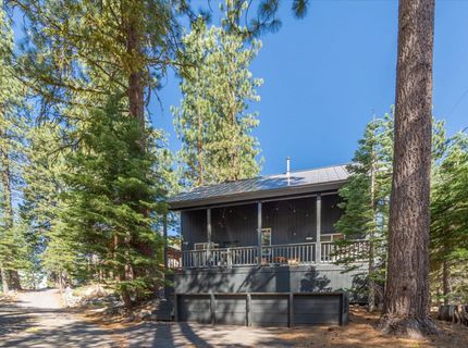 50638 Hemlock Court, Soda Springs, CA 95728 Photo