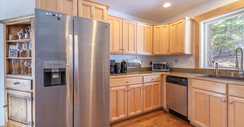 50638 Hemlock Court, Soda Springs, CA 95728 Photo