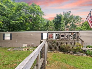 215 Lakeview Avenue, Burnside, KY 42519