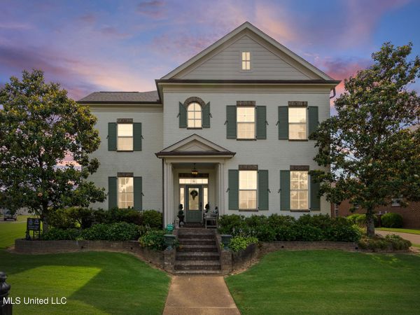 3111 W Beauvoir Place, Hernando, MS 38632