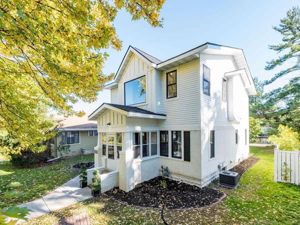 468 Warwick Street, Saint Paul, MN 55105