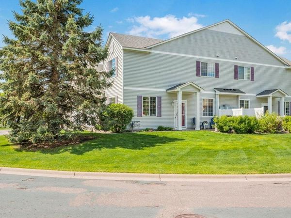 13050 Europa Trail Way N, Unit E, Hugo, MN 55038