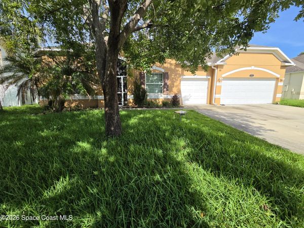 557 L M Davey Lane, Titusville, FL 32780