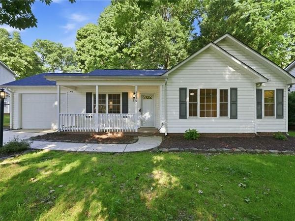 2610 Cromwell Road , Greensboro, NC 27407