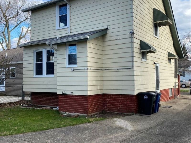 12116 Longmead Avenue, Cleveland, OH 44135 Photo 2