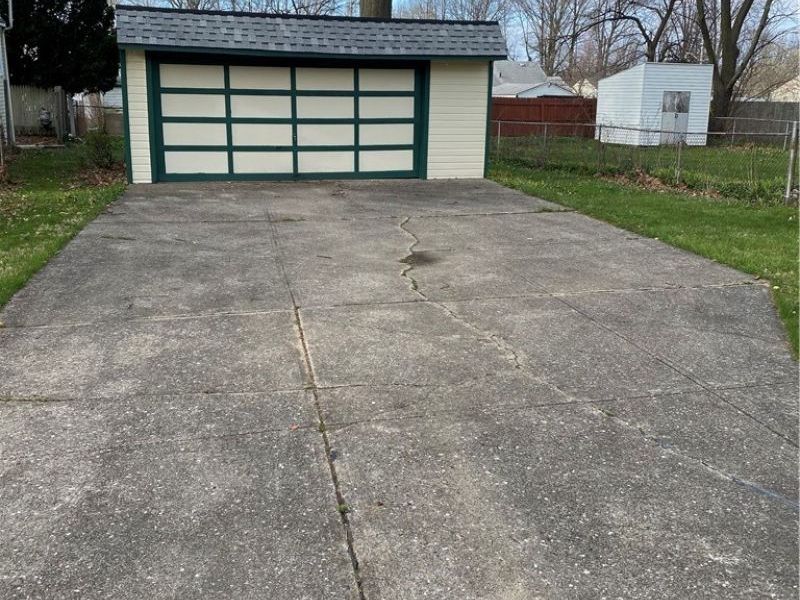 12116 Longmead Avenue, Cleveland, OH 44135 Photo 3