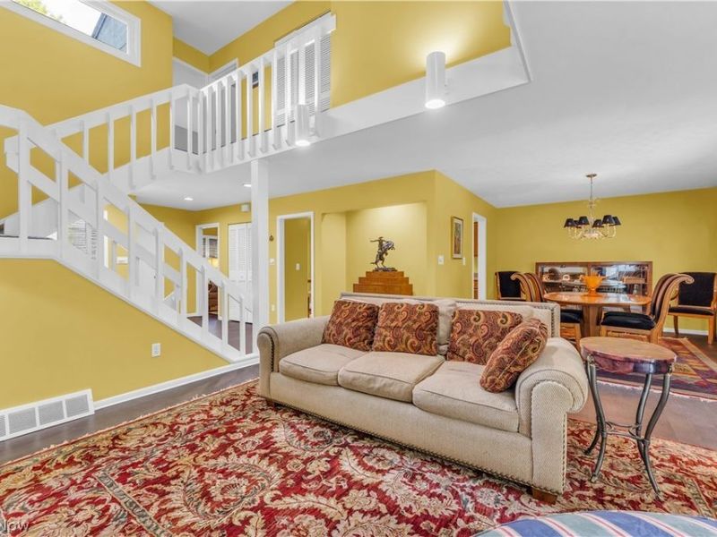36 Oakshore Drive , Bratenahl, OH 44108 Photo 5