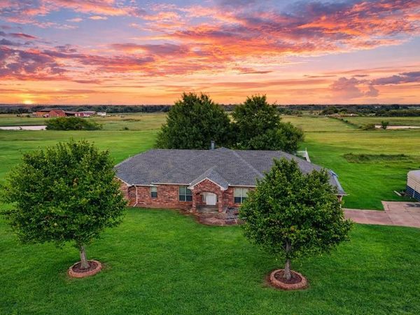 104278 Homestead Drive, McLoud, OK 74851