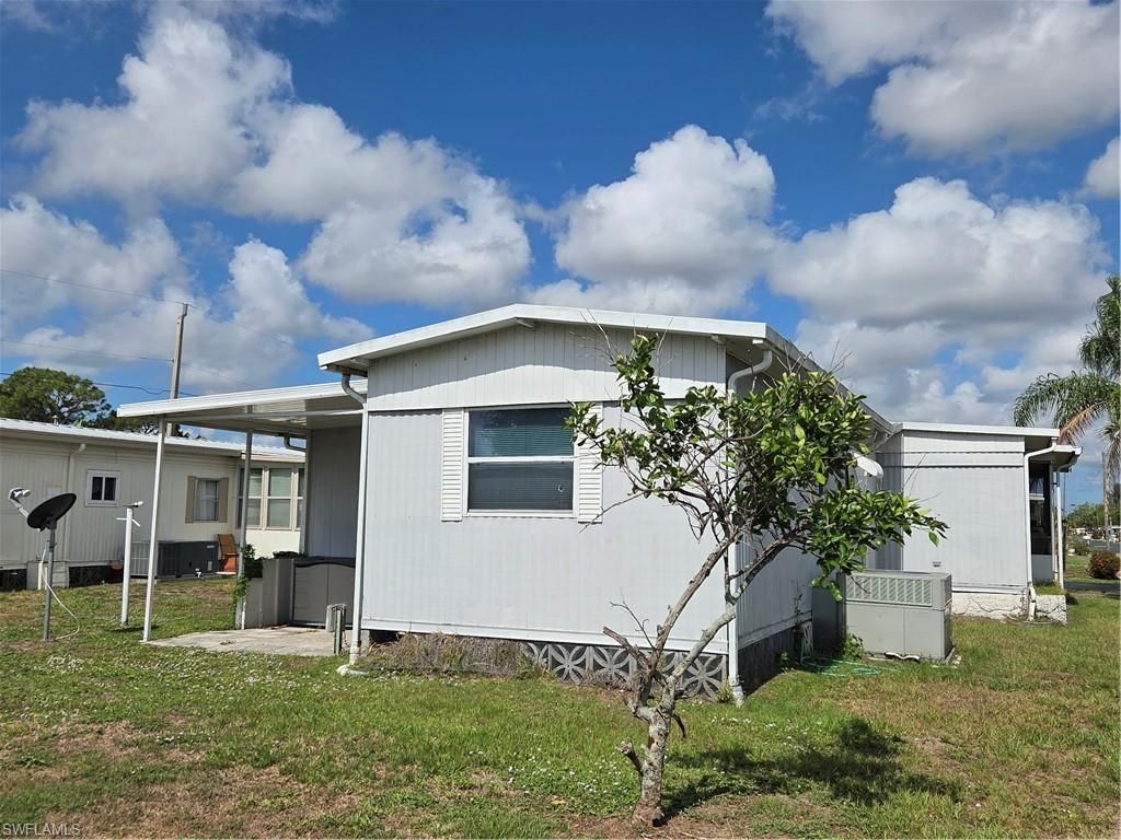 549 Freedom St , North Fort Myers, FL 33917 Photo