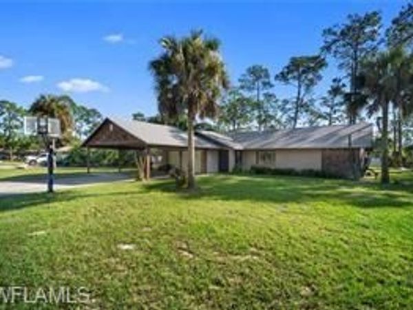 308 Roosevelt AVE , LEHIGH ACRES, FL 33936