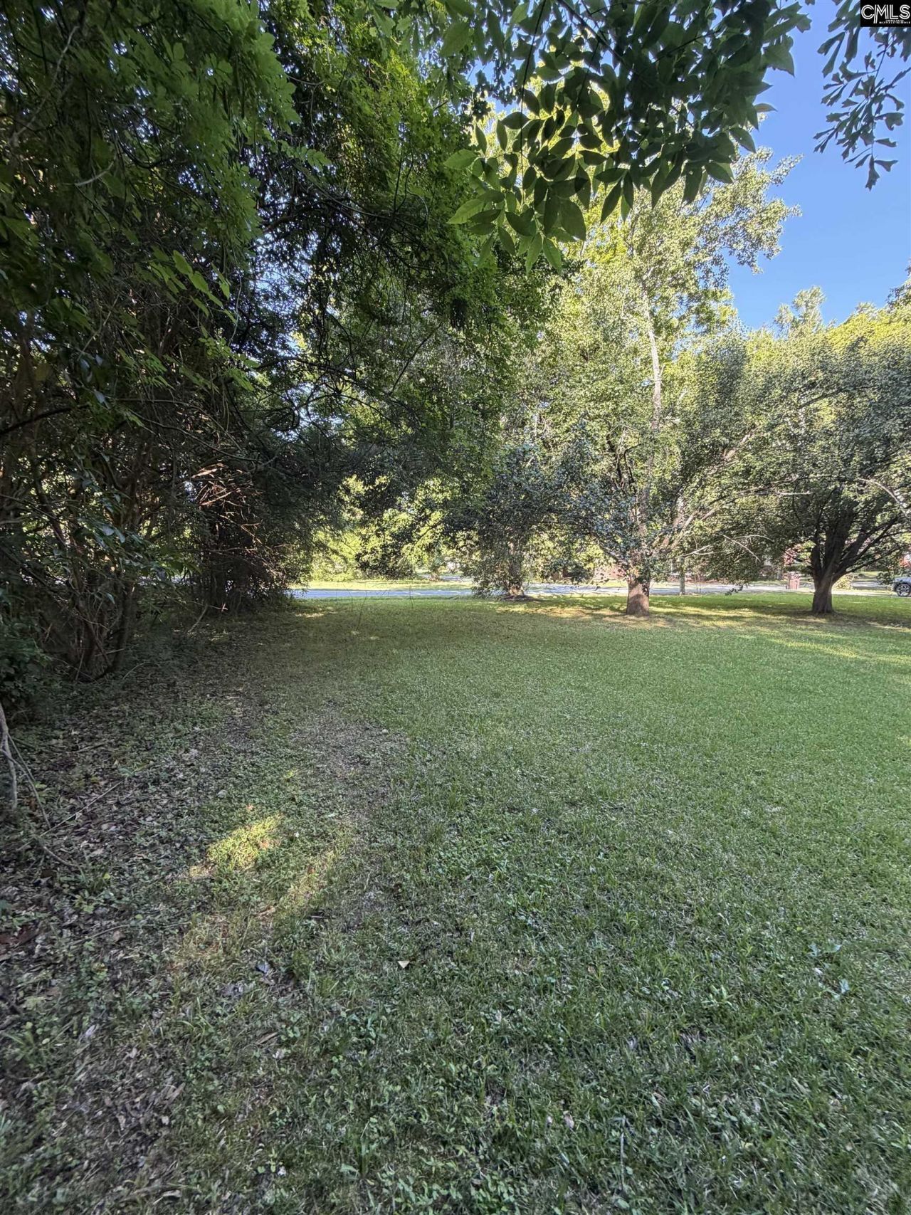 1514 Mower  Photo 18