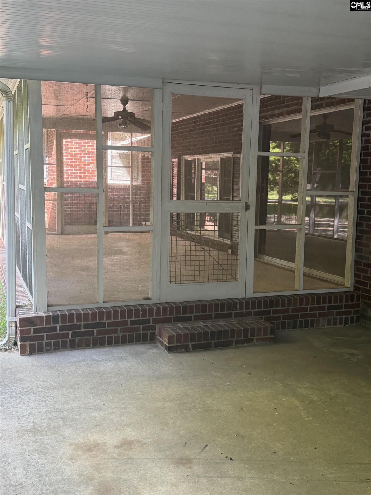 1514 Mower  Photo 22