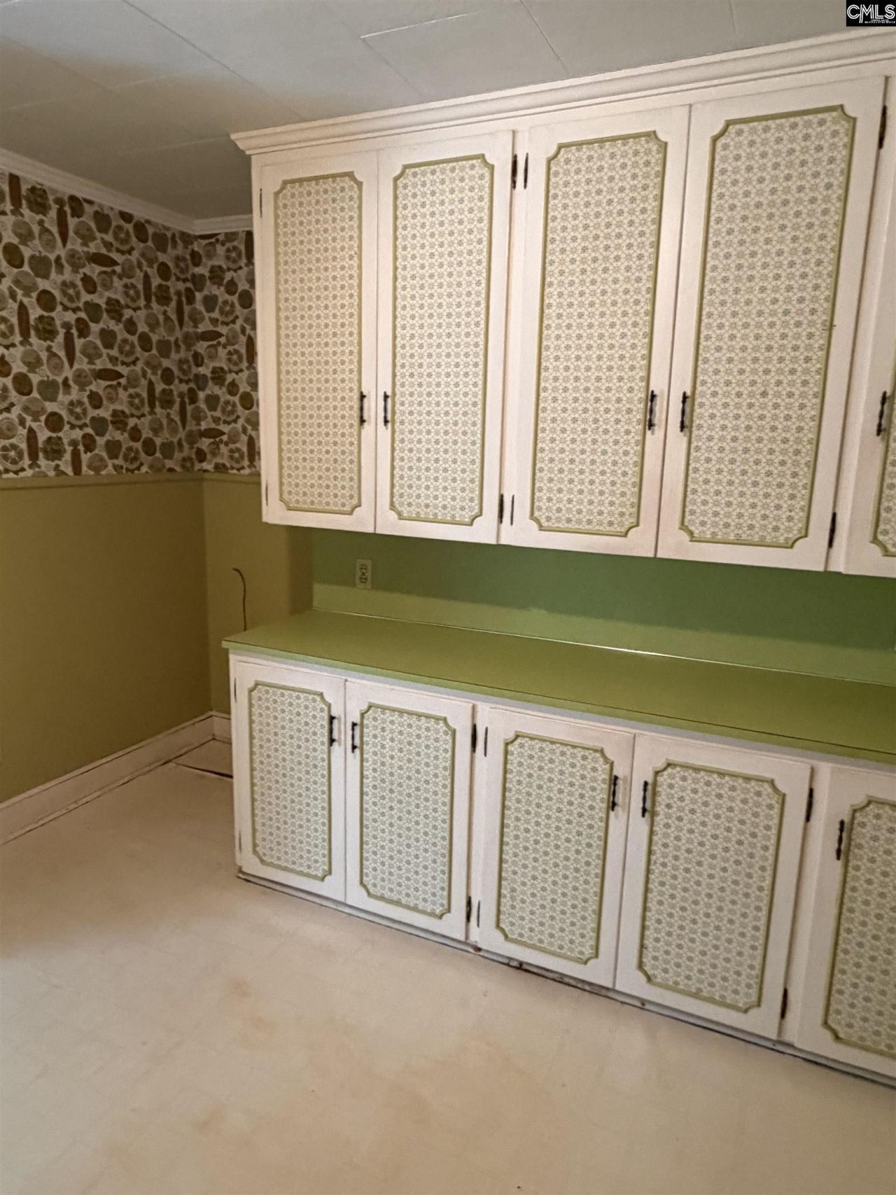 1514 Mower  Photo 27