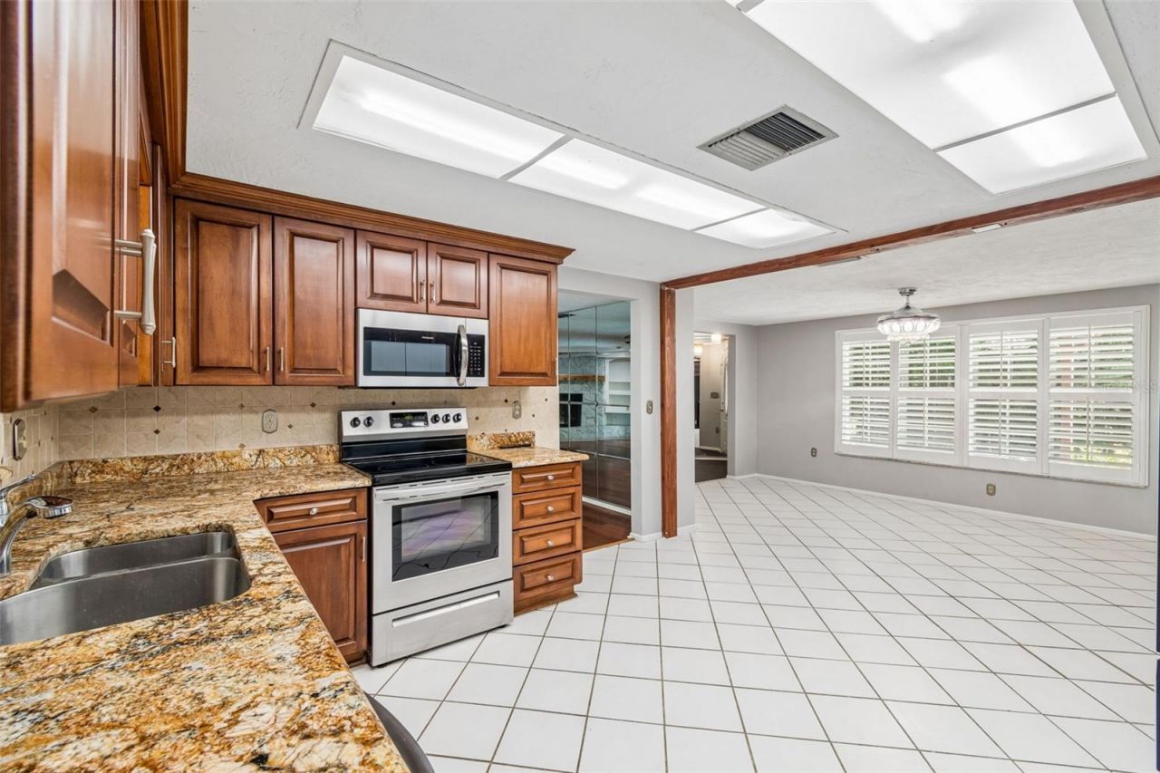 7635 Tanglewood Drive , New Port Richey, FL 34654 Photo