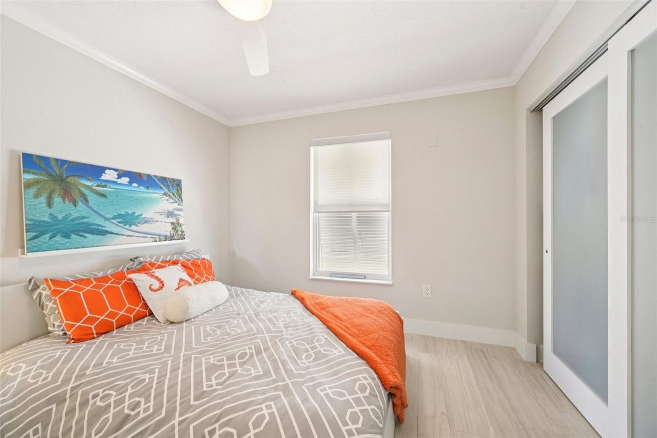 262 S Harbor Drive, Holmes Beach, FL 34217 Photo