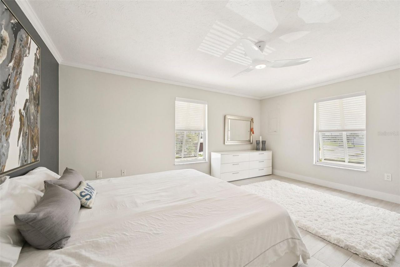 262 S Harbor Drive, Holmes Beach, FL 34217 Photo