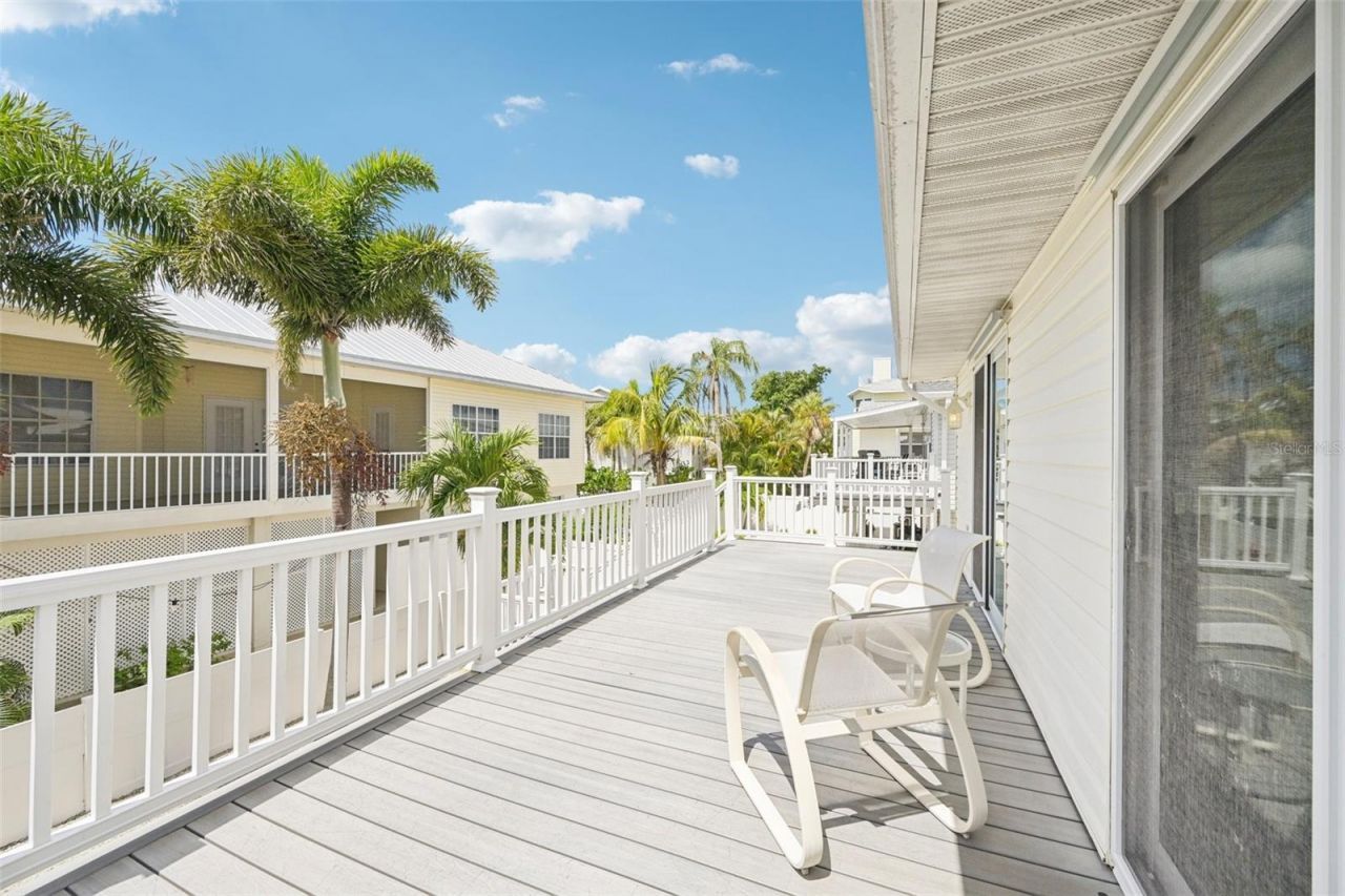 262 S Harbor Drive, Holmes Beach, FL 34217 Photo