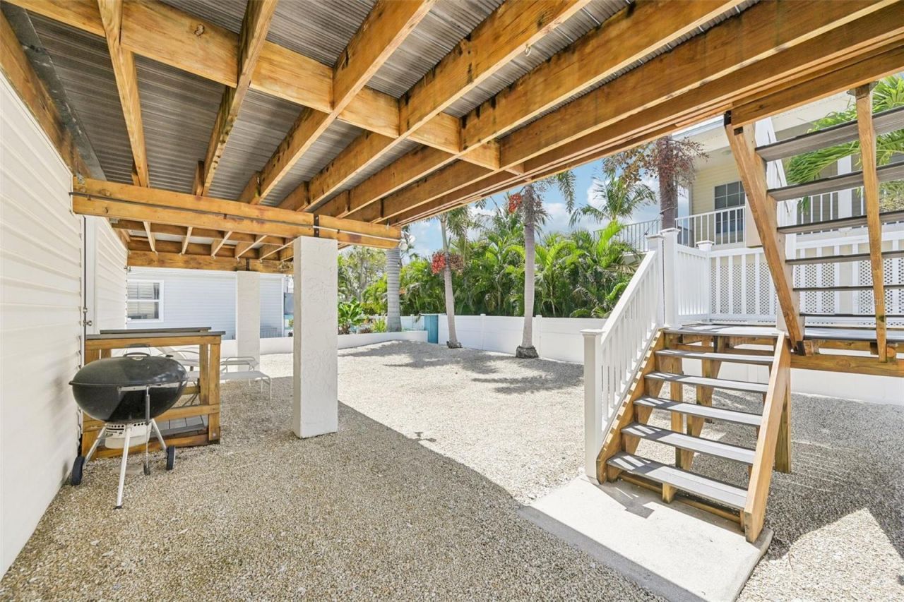 262 S Harbor Drive, Holmes Beach, FL 34217 Photo