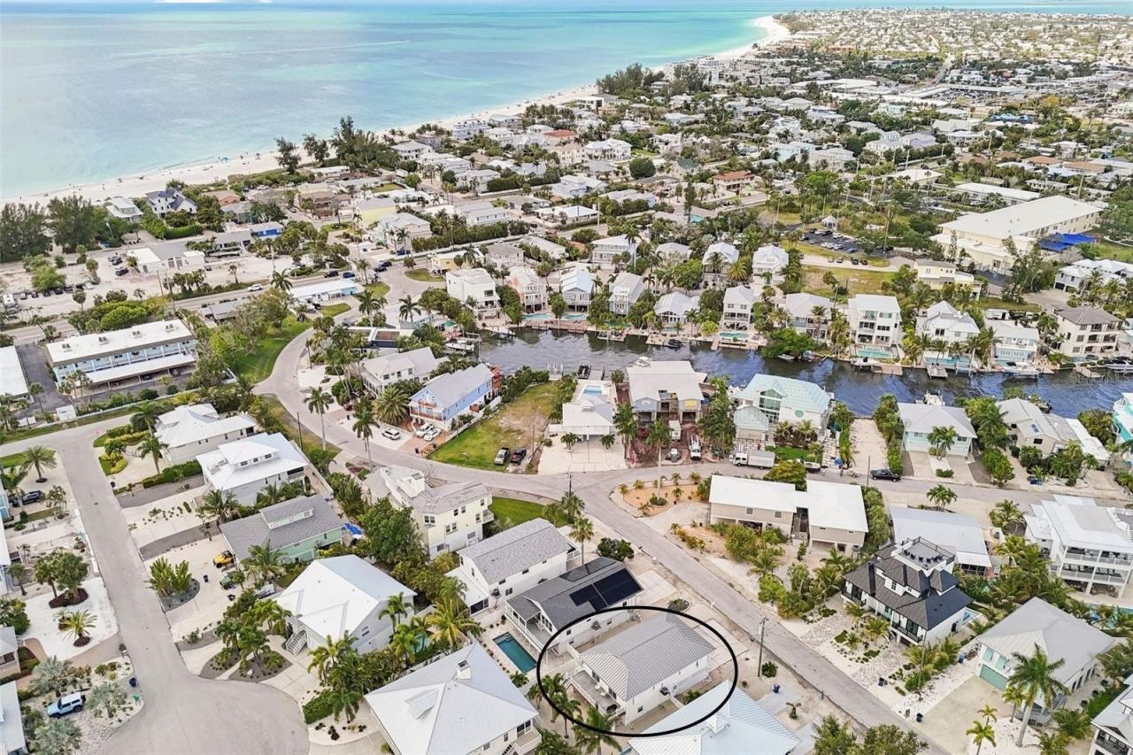 262 S Harbor Drive, Holmes Beach, FL 34217 Photo