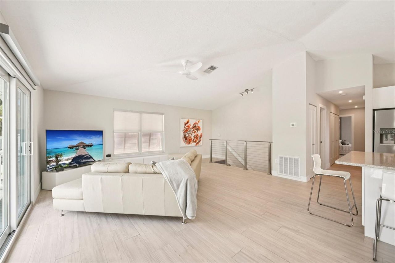 262 S Harbor Drive, Holmes Beach, FL 34217 Photo