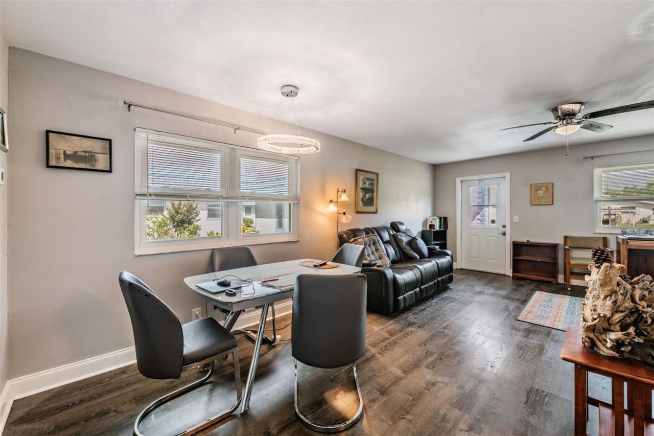 302 Andover Place S, Unit 167, Sun City Center, FL 33573 Photo