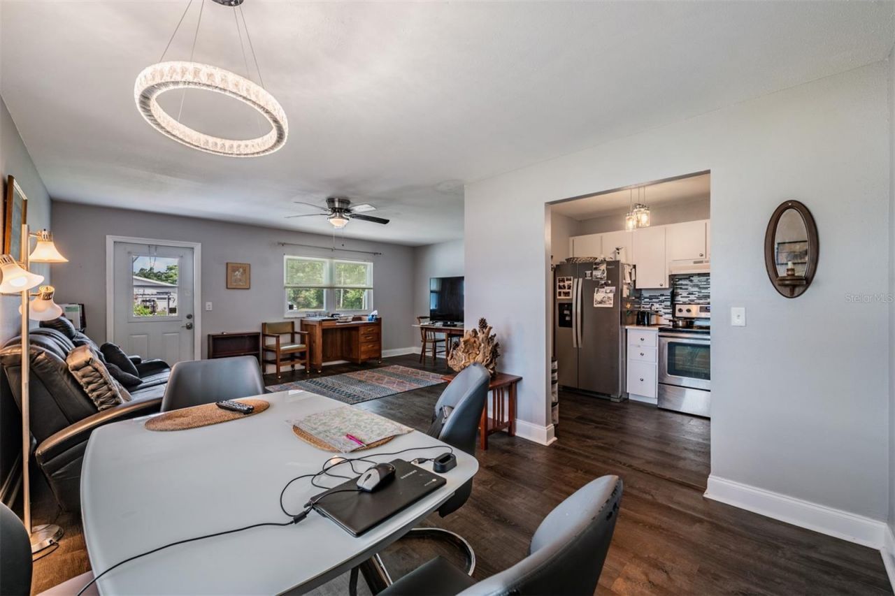 302 Andover Place S, Unit 167, Sun City Center, FL 33573 Photo