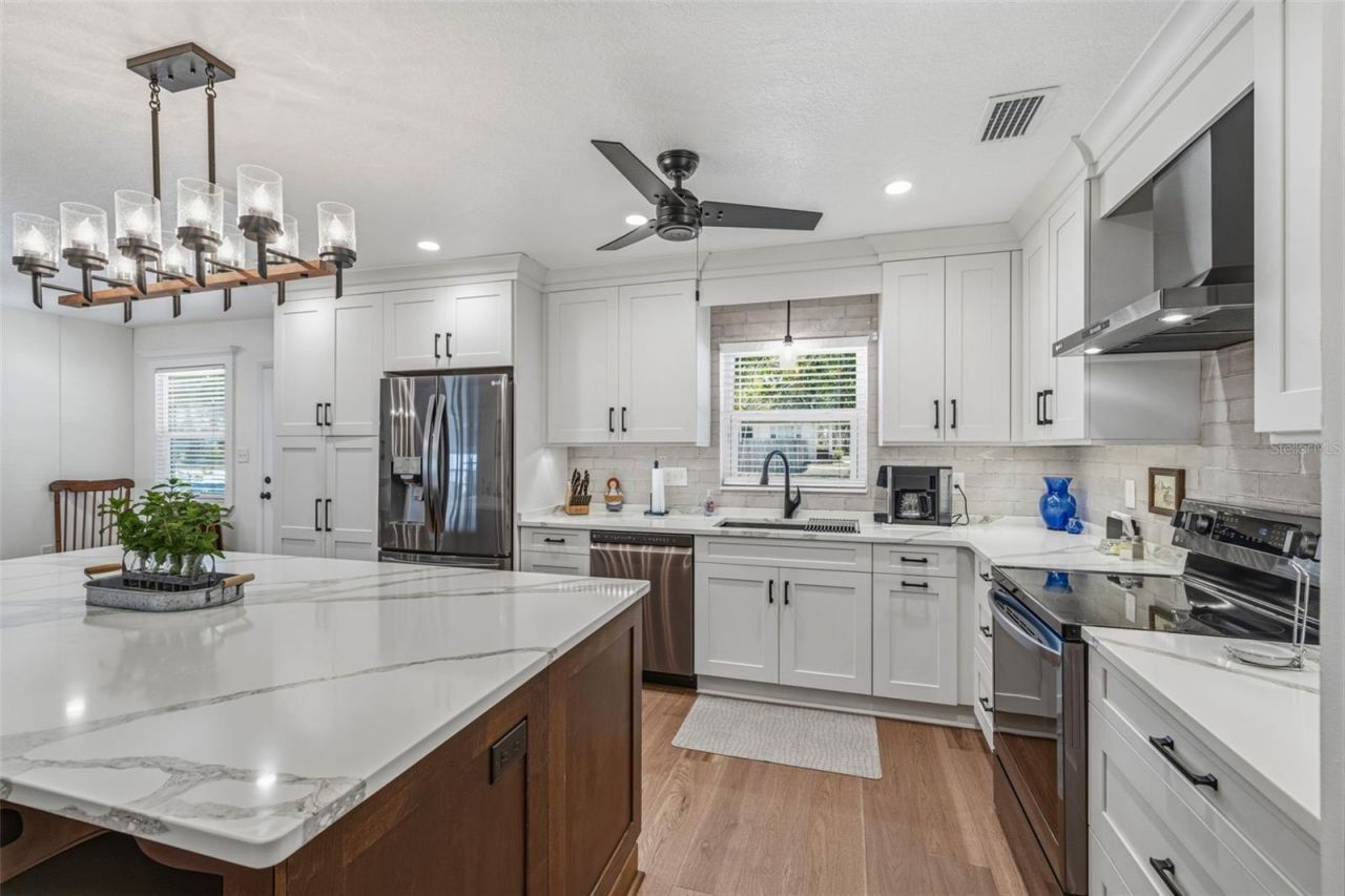 Please Call For Address, Tampa, FL 33612 Photo