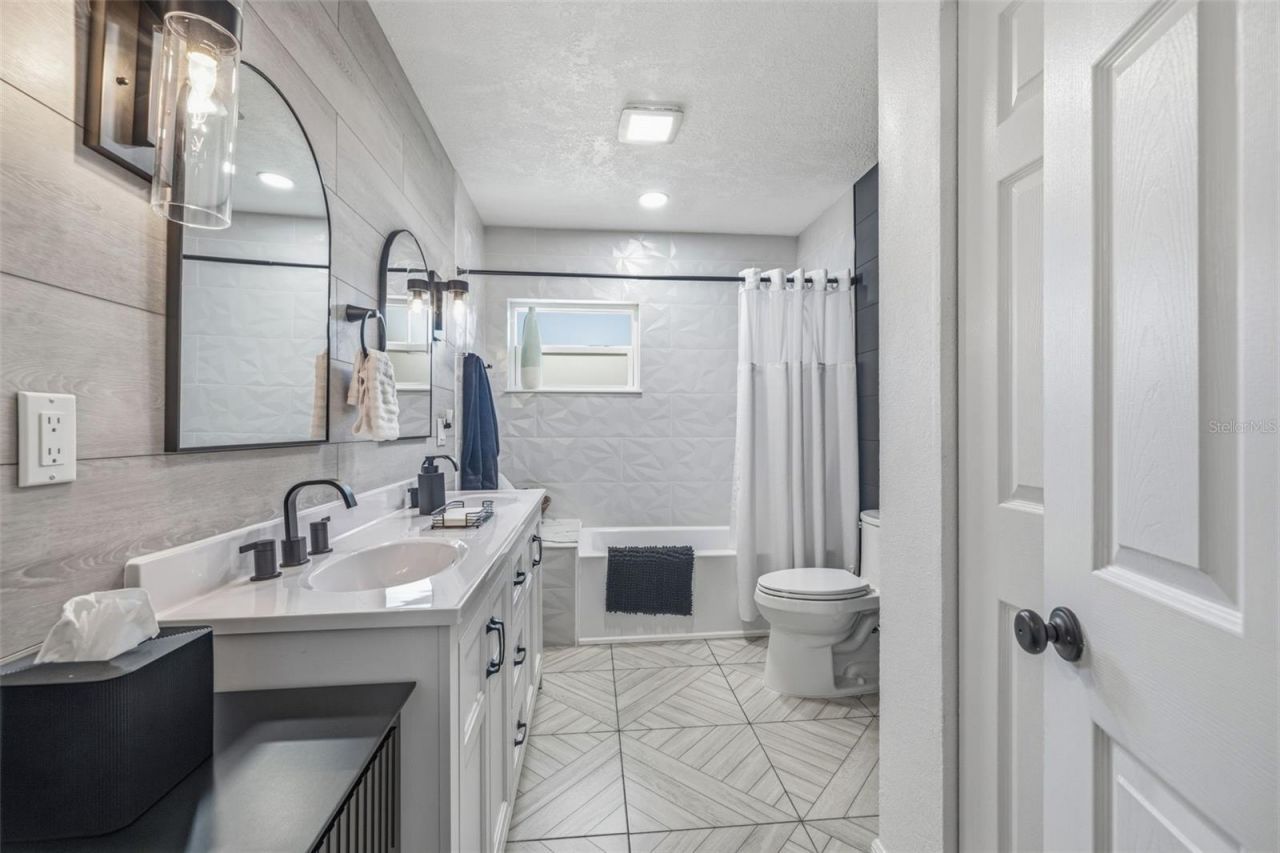 Please Call For Address, Tampa, FL 33612 Photo