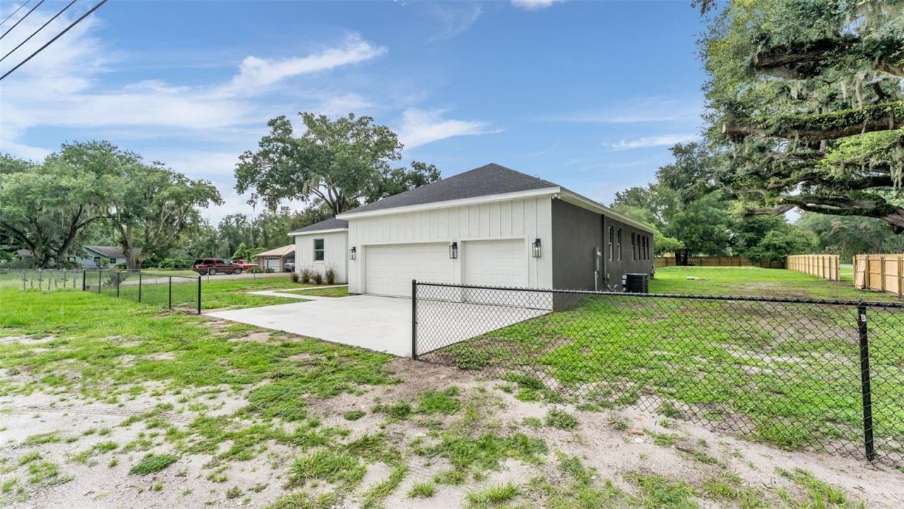 104 Thrasher Road, Plant City, FL 33566 Photo