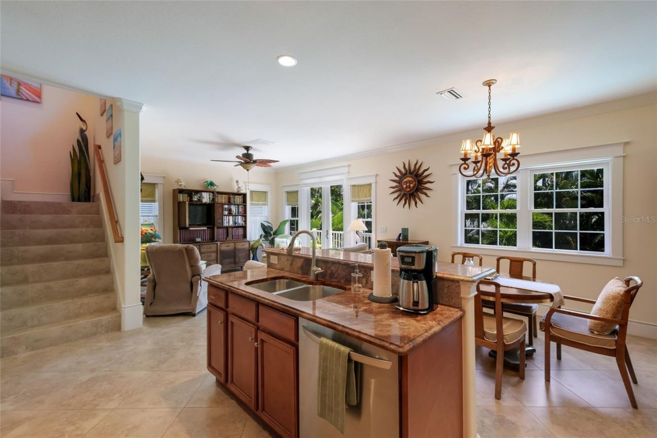 309 68th Street, Holmes Beach, FL 34217 Photo