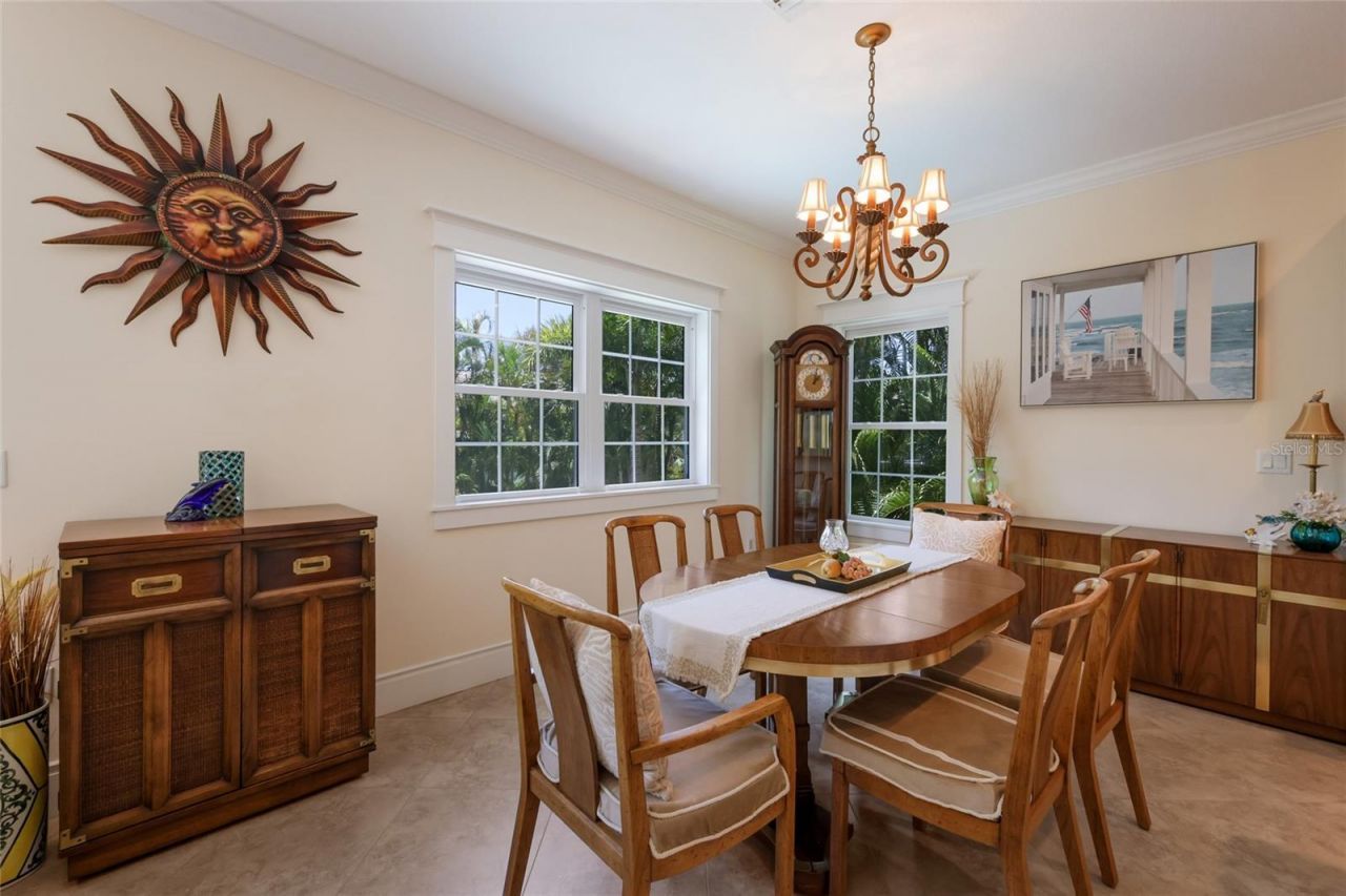 309 68th Street, Holmes Beach, FL 34217 Photo