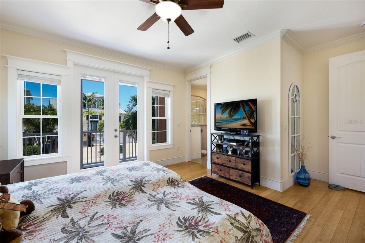 309 68th Street, Holmes Beach, FL 34217 Photo