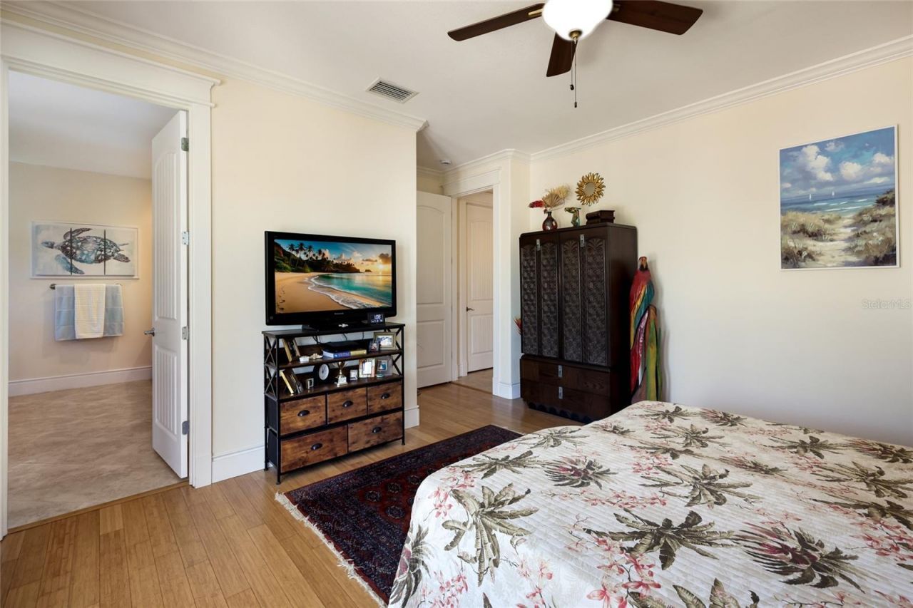 309 68th Street, Holmes Beach, FL 34217 Photo