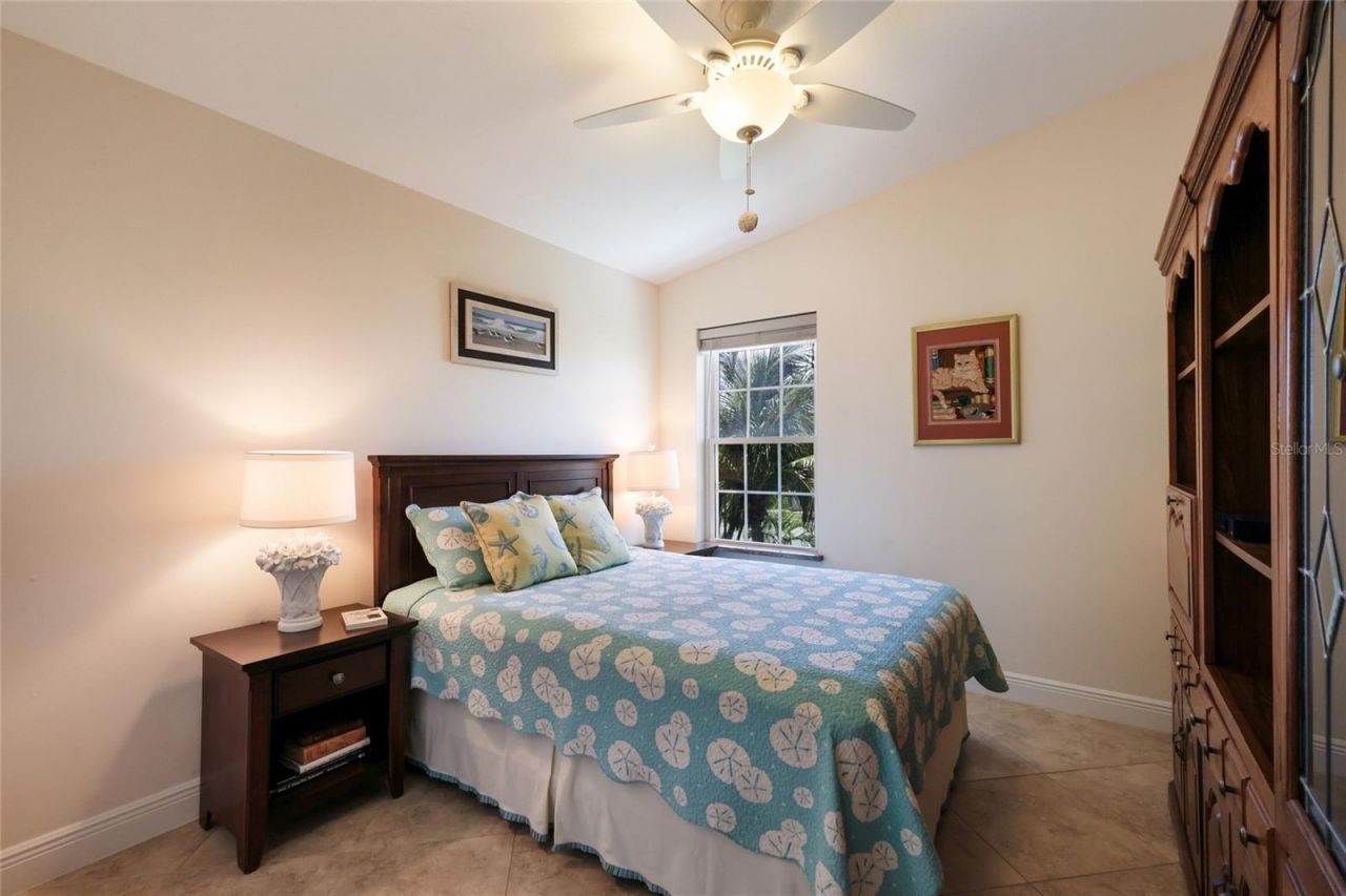 309 68th Street, Holmes Beach, FL 34217 Photo