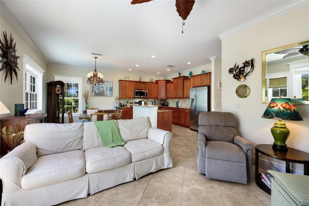 309 68th Street, Holmes Beach, FL 34217 Photo