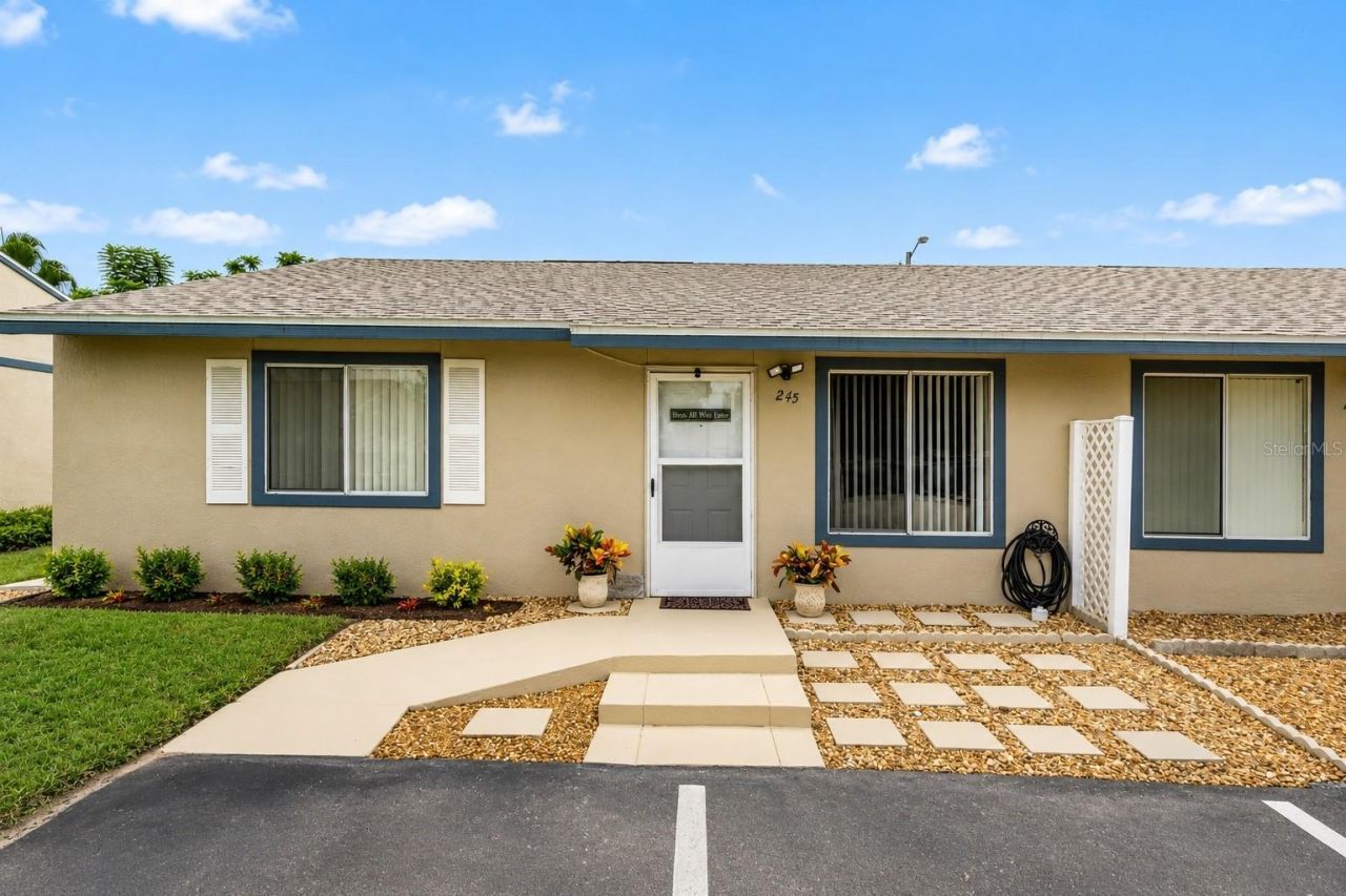 245 Winter Ridge Boulevard , Winter Haven, FL 33881 Main Photo