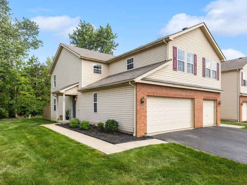 606 Chadwood Drive, Columbus, OH 43230 Photo 1