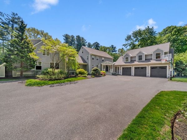 539 Pearl St, Reading, MA 01867