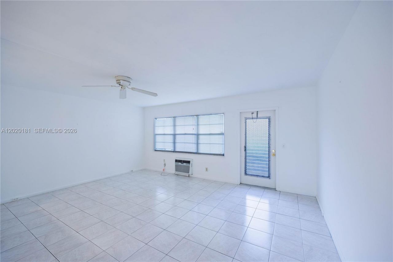 303 Preston H , Unit 303, Boca Raton, FL 33434 Photo