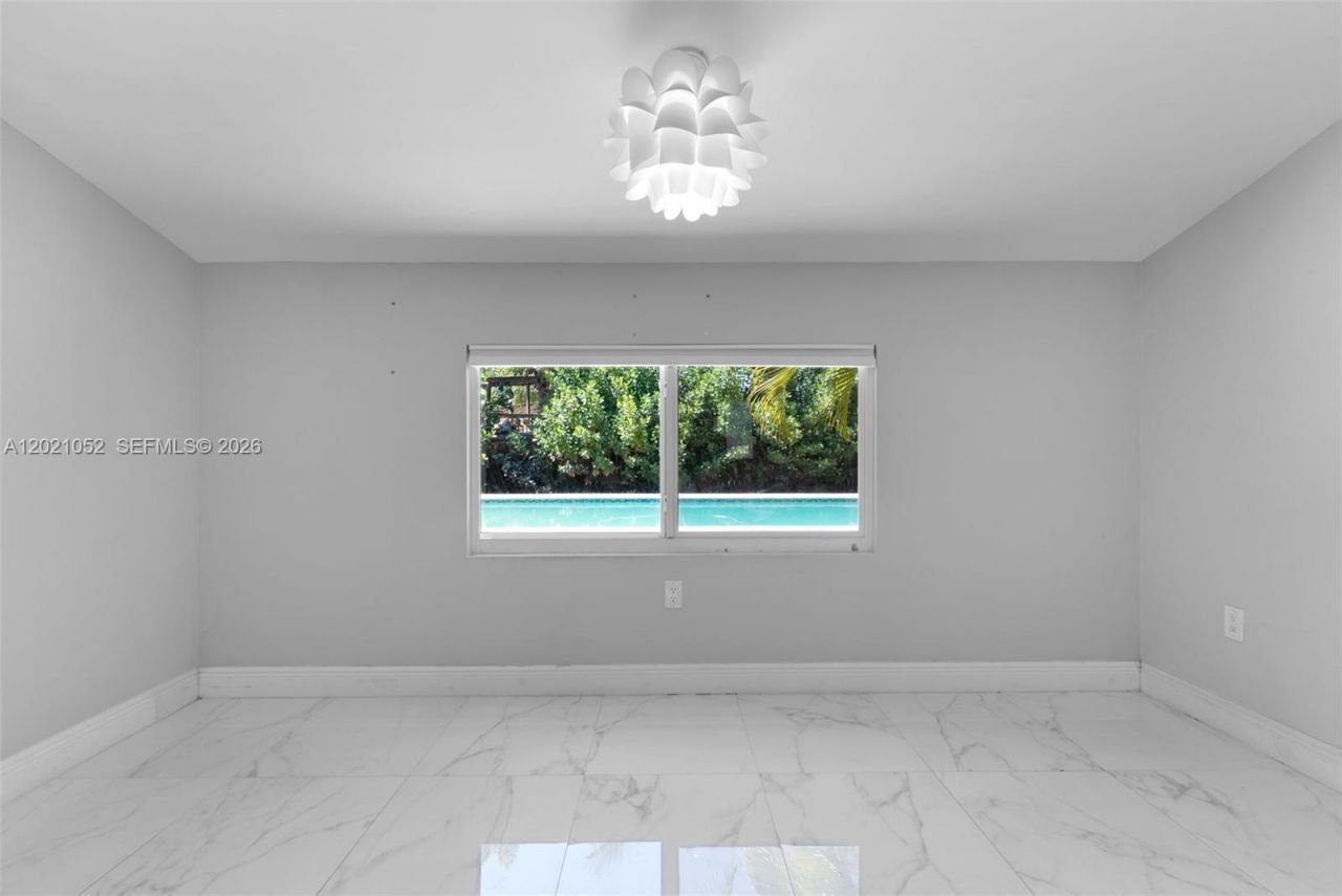 2340 SW 15th St, Fort Lauderdale, FL 33312 Photo