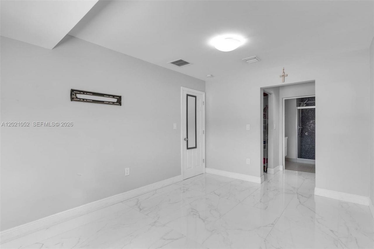 2340 SW 15th St, Fort Lauderdale, FL 33312 Photo