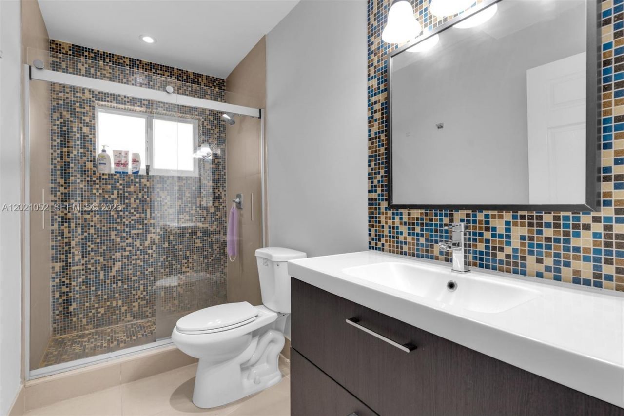 2340 SW 15th St, Fort Lauderdale, FL 33312 Photo