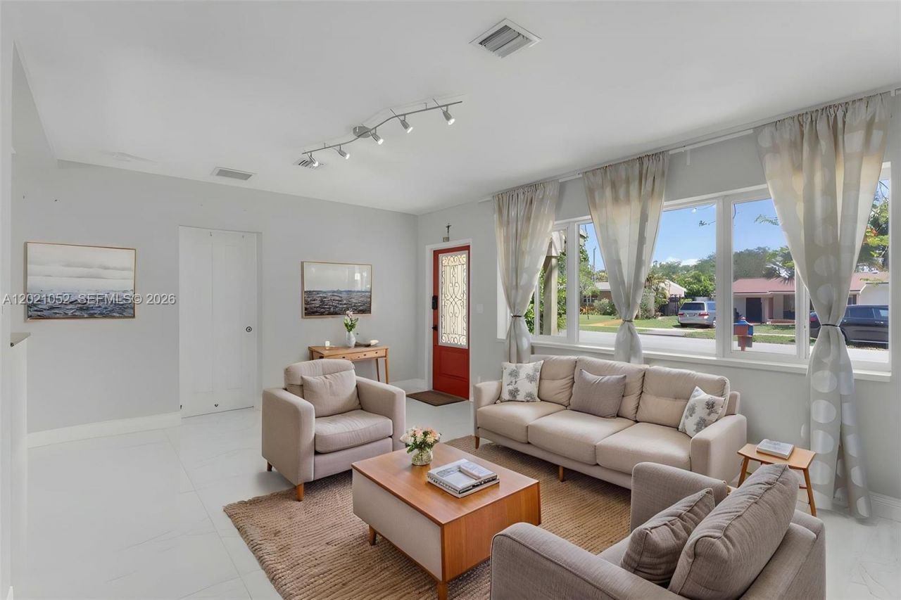 2340 SW 15th St, Fort Lauderdale, FL 33312 Photo