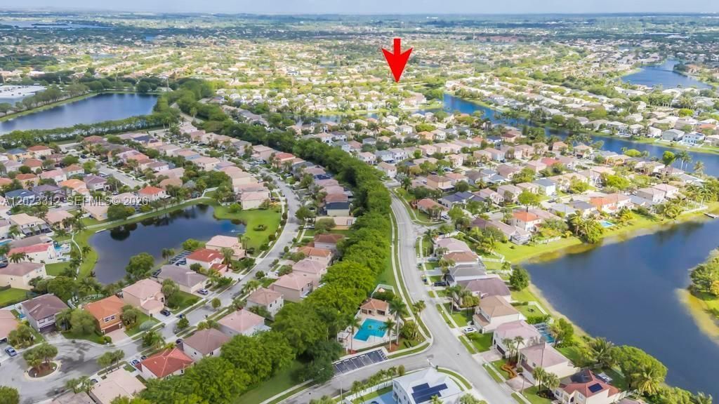 690 NW 159th Ln, Pembroke Pines, FL 33028 Photo