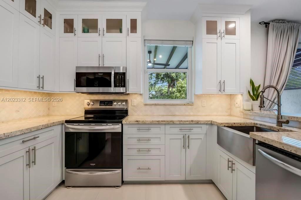 690 NW 159th Ln, Pembroke Pines, FL 33028 Photo