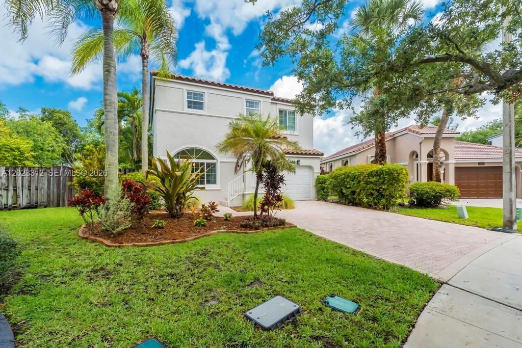 690 NW 159th Ln, Pembroke Pines, FL 33028 Photo