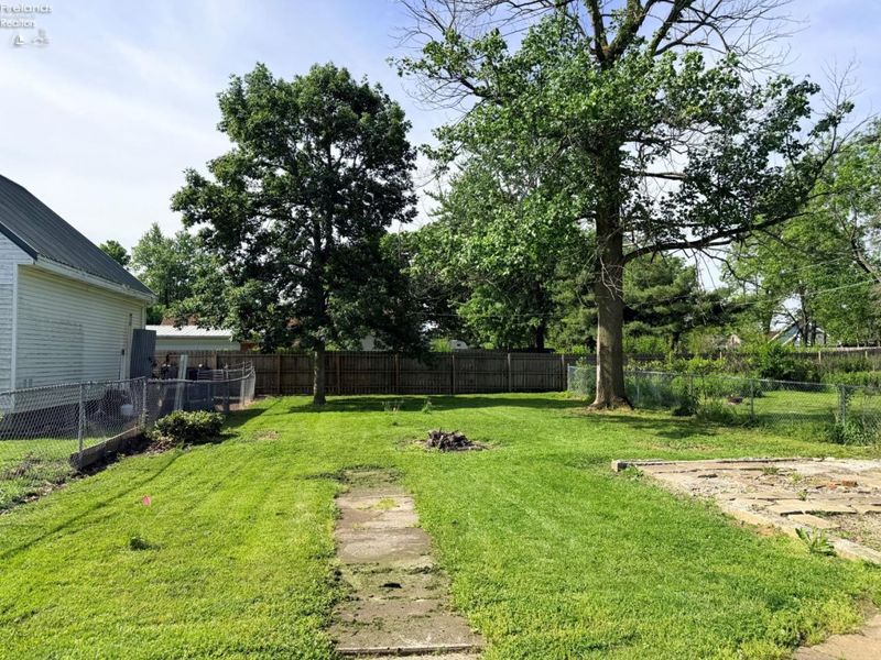 516 E State Route 18, Tiffin, OH 44883 Photo 4