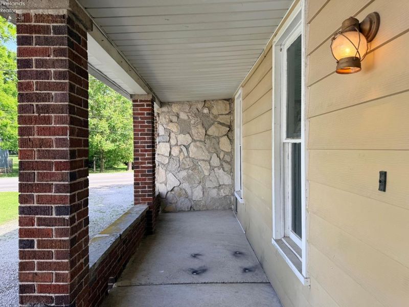 516 E State Route 18, Tiffin, OH 44883 Photo 5