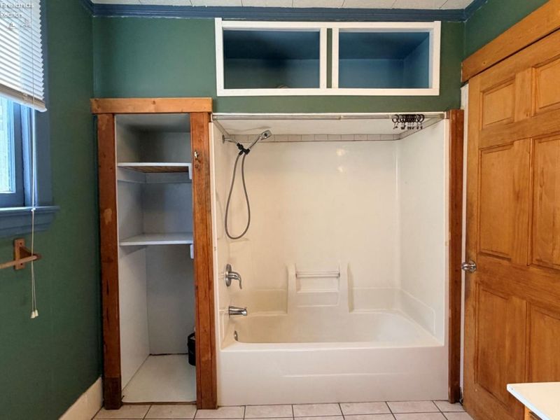 516 E State Route 18, Tiffin, OH 44883 Photo 9