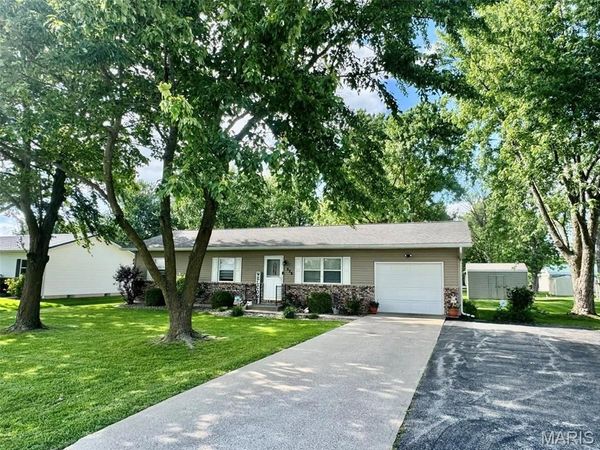 526 Lawn Street , Monroe City, MO 63456